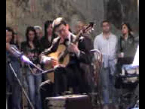 Heitor Villa-Lobos - Mazurka-Chôro  played by Ciro Zingone