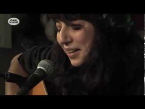 Intergalactic Lovers - Shewolf [live & acoustic 2010]