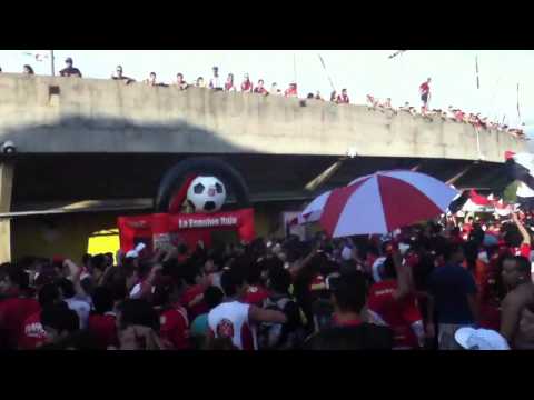 "El Matador / Caracas FC vs Monagas SC / 02-12-2012" Barra: Los Demonios Rojos • Club: Caracas