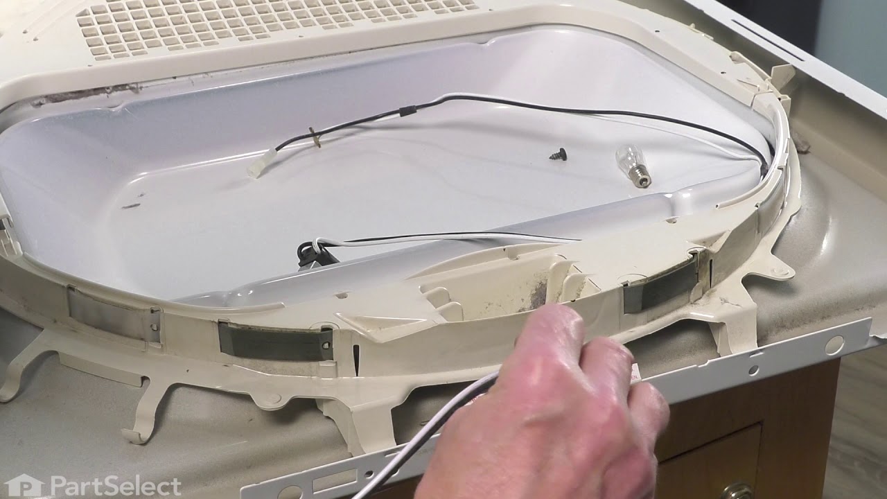 Replacing the  SOCKET Assembly