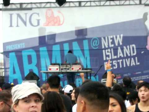 Blake Jarrell 9/10/09 Governor's Island playing She Wants Him