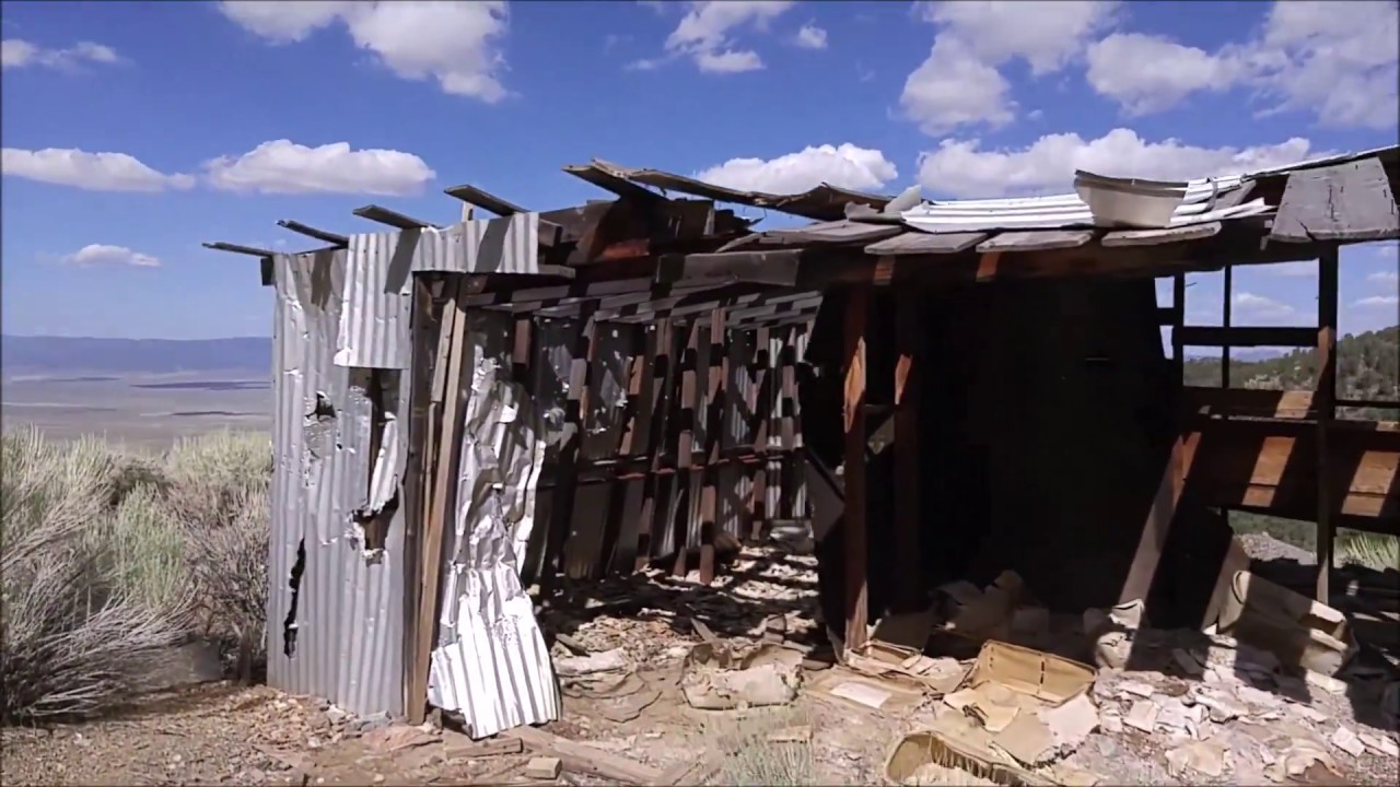 Exploring The Walker Mine: Part 1 - Punching Into The Darkness