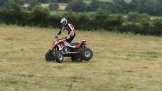 preview picture of video 'Ayrshire Quad Squad Polaris Outlaw 525 IRS 2008 Having fun in the field'