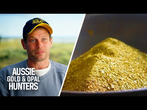 Shawn Pomrenke Leads The Gold Hunt With A Hefty $83,000 Gold Find | Bering Sea Gold