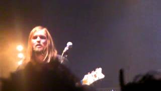 Band of Skulls, &quot;You&#39;re Not Pretty But You Got It Goin&#39; On&quot; live at Southampton Guildhall