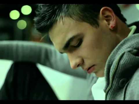 Klani Shqiptar ft Lindi- Une veq ato pe du (Offical Video 2012)