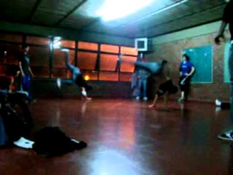 bboy sergio training power move