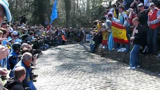 preview picture of video 'Ronde van Vlaanderen 2009 @ De Kapel Muur'