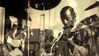 Mississippi Fred McDowell-Shake &#39;Em On Down (ver. 2)