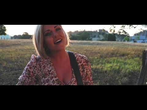 2002 - Anne Marie ( Cover by Kylie Jane - Live on sunset )