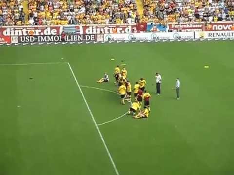 29.04.2012 SG Dynamo Dresden - St.Pauli - Dank der Spieler an die Fans