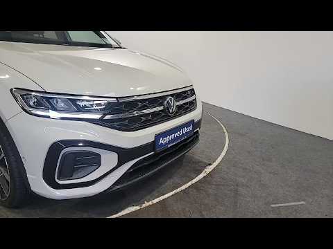 Volkswagen T-Roc R-Line 2.0 TDI 116HP *Huge Spec* - Image 2