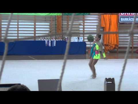 Ákoshegyi Eszter  szabad Jász