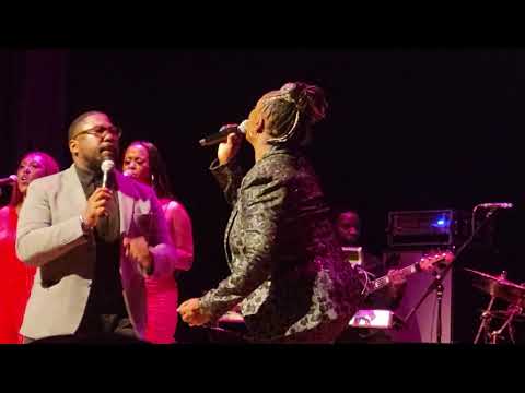 Regina Belle and  David Hammett singing "All I Want Is Forever" at Bethesda Blues and Jazz.