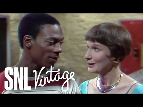 Tyrone Green's Art Opening - SNL