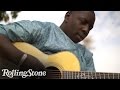 Malian Virtuoso Guitarist Vieux Farka Tour√© Plays the Desert Blues