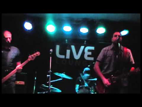 Animal Confession Drown In You - Live