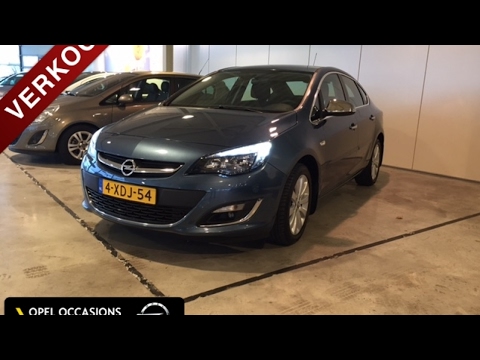 Opel Astra 1.4 74KW 4D Cosmo Sedan