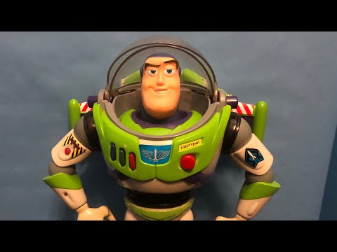 REVIEW: Original Thinkway Buzz Lightyear action figure (updated review)
