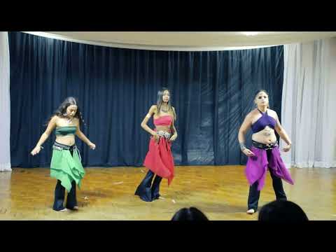 Show de Final de Ano Núcleo Shams. Tribal fusion iniciante.