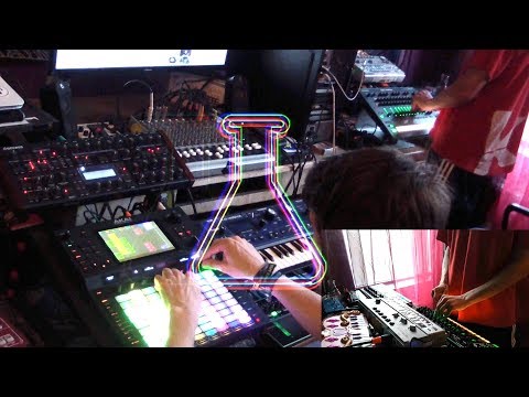 Erlenmeyer Live Jam // Acid Core // TB303-MB33-AKAI FORCE-TR8-VIRUS-TB3