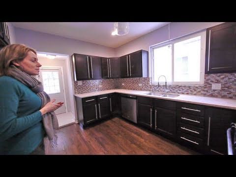 A loaded-up 5-bedroom Dunning bungalow A loaded-up 5-bedroom Dunning bungalow