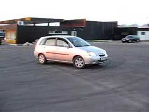 Suzuki Liana