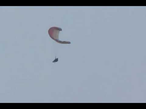 gehaltener Seitenklapper mit Spiralsturz