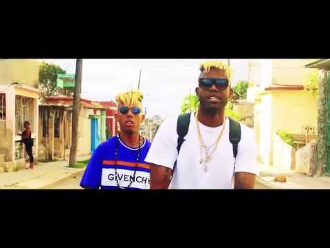 ME VOY PA MI CASA - POPY Y LA MODA (Video Oficial)