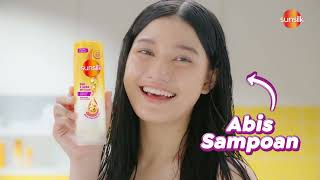 Download lagu Sampo Aja Gak Cukup! Pakai Sunsilk Conditioner Untuk Rambut Kuat & Lembut! mp3