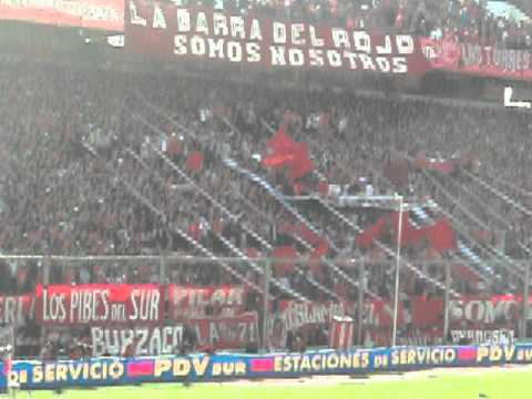 alla en el barrio de nuñes...vs estudiantes