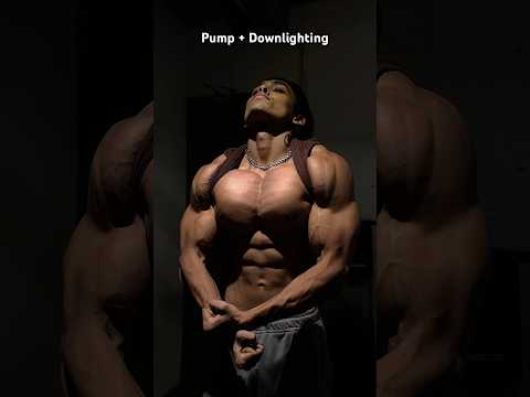 Lighting Plays a Huge Role #bodybuilding #fitness #shorts