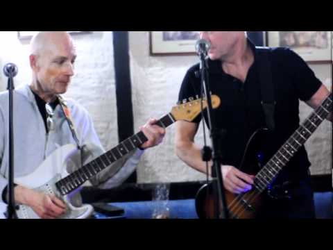 10/2/11 "albatross little red rooster"