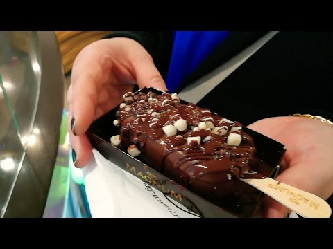 Magnum Pleasure Bar! Fonte de Trevi, Roma, Itália