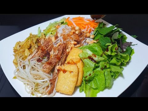 Bún trộn ngon nhất mình từng ăn, bí quyết pha nước tương và chế biến ăn kèm rất ngon !