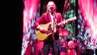 14 Karat Gold - Gordon Lightfoot - Massey Hall 11 26 2016 CHAR video MVI 9216