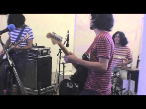 [LIVE] 2016.03.16 Kelompok Penerbang Roket - Intro / Anjing Jalanan / Dimana Merdeka