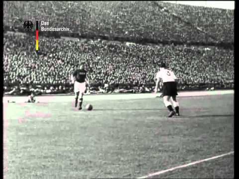 1956.09.15. West Germany v USSR 1-2 (Highlights) (Version 6)