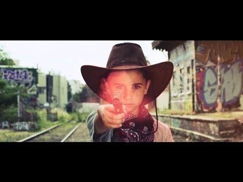 Alexis and the Brainbow - A Young Gun [Official Video]