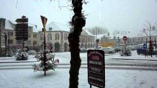 preview picture of video 'Snow - Central square - Longny au Perche, France By http://www.wanderen.com'