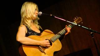 Brooke Miller   Two Soldiers   Rogue Folk   06 10 11