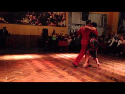  Samantha Dispari  and  Santiago Fina  are  dancing  to  the  milonga  "  La Espuela  "