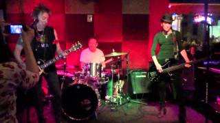 Ricky Byrd, Simon Kirke and Amy Madden at the Red Lion (Big Ed Sullivan's Blues Jam) Part 2