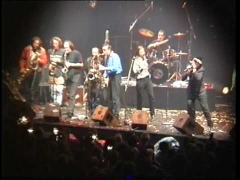 The Piano has been drinking - En dr Nohbarschaff - Köln 1993 LIVE