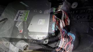 Subaru Legacy 98-04 Outback Computer Removal