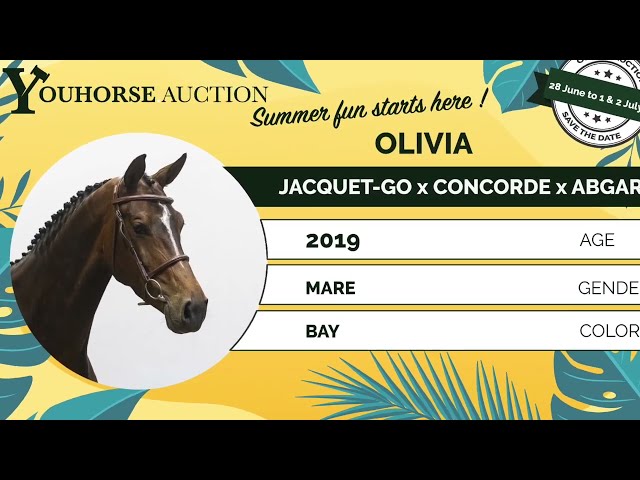 Olivia showvideo outdoor
