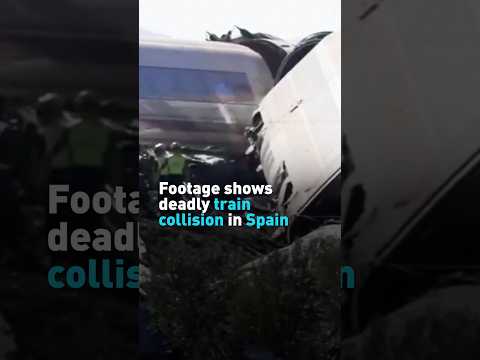 Footage shows deadly train collision in Spain