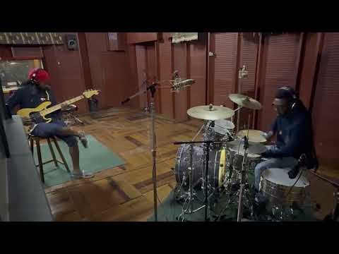 Heavyweight Rockaz, Jemere Morgan - Kool Runninz Live Dub