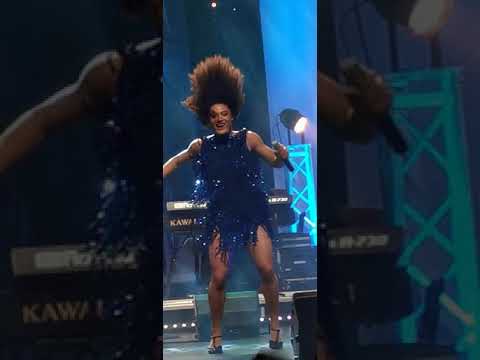 Elesha Moses Paul live Proud Mary