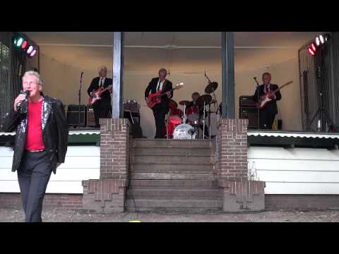 The Red Strats - Living Doll